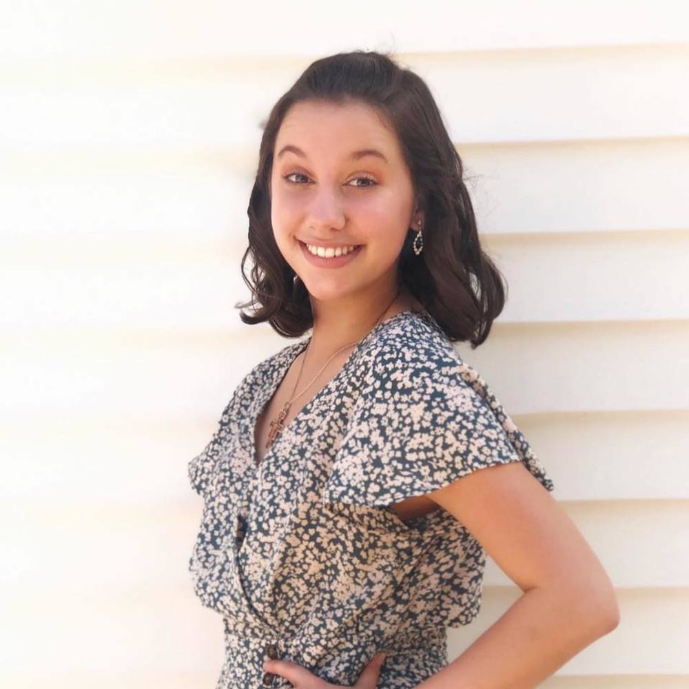 Meet your Posher, Isabella